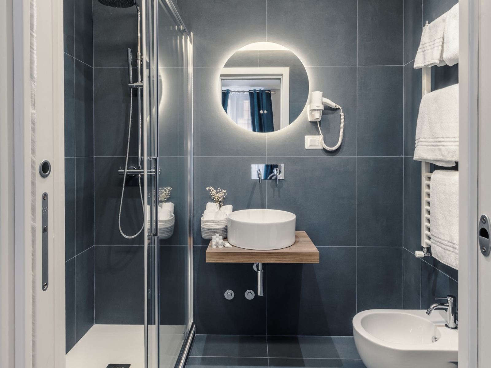 bagno2_4x3_crop_low_1600x1200